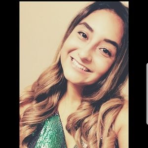 Meet your Posher, Lola